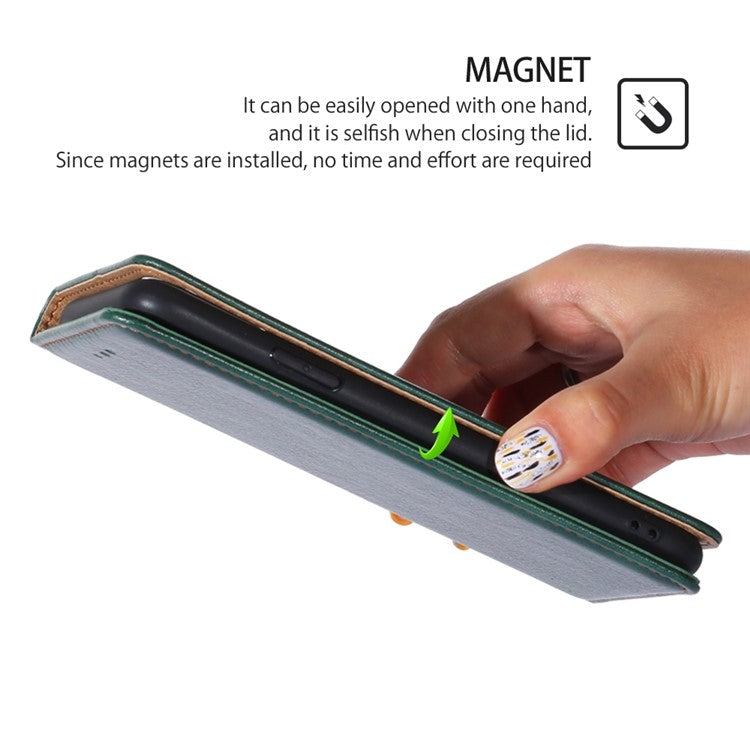 For iPhone 16 Pro Gloss Oil Solid Color Magnetic Leather Phone Case(Green) - iPhone 16 Pro Cases by buy2fix | Online Shopping UK | buy2fix